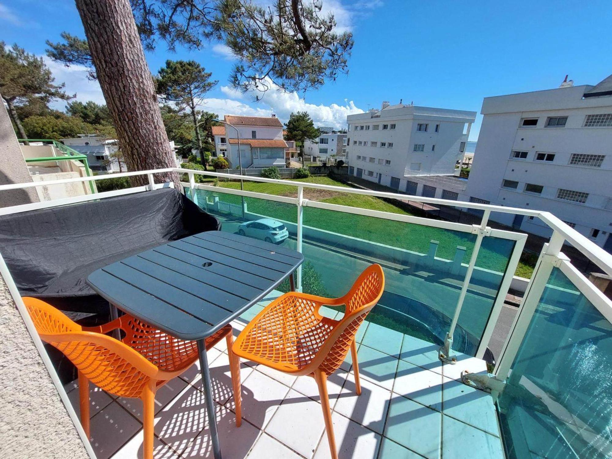 Charmant Appart Renove A 50M De La Plage Avec Balcon Et Parking - Fr-1-550-78 Royan Bagian luar foto